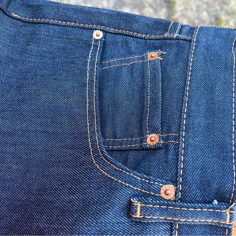 NWT Levi's 501 Dark Indigo Jeans - Picture 9 of 9